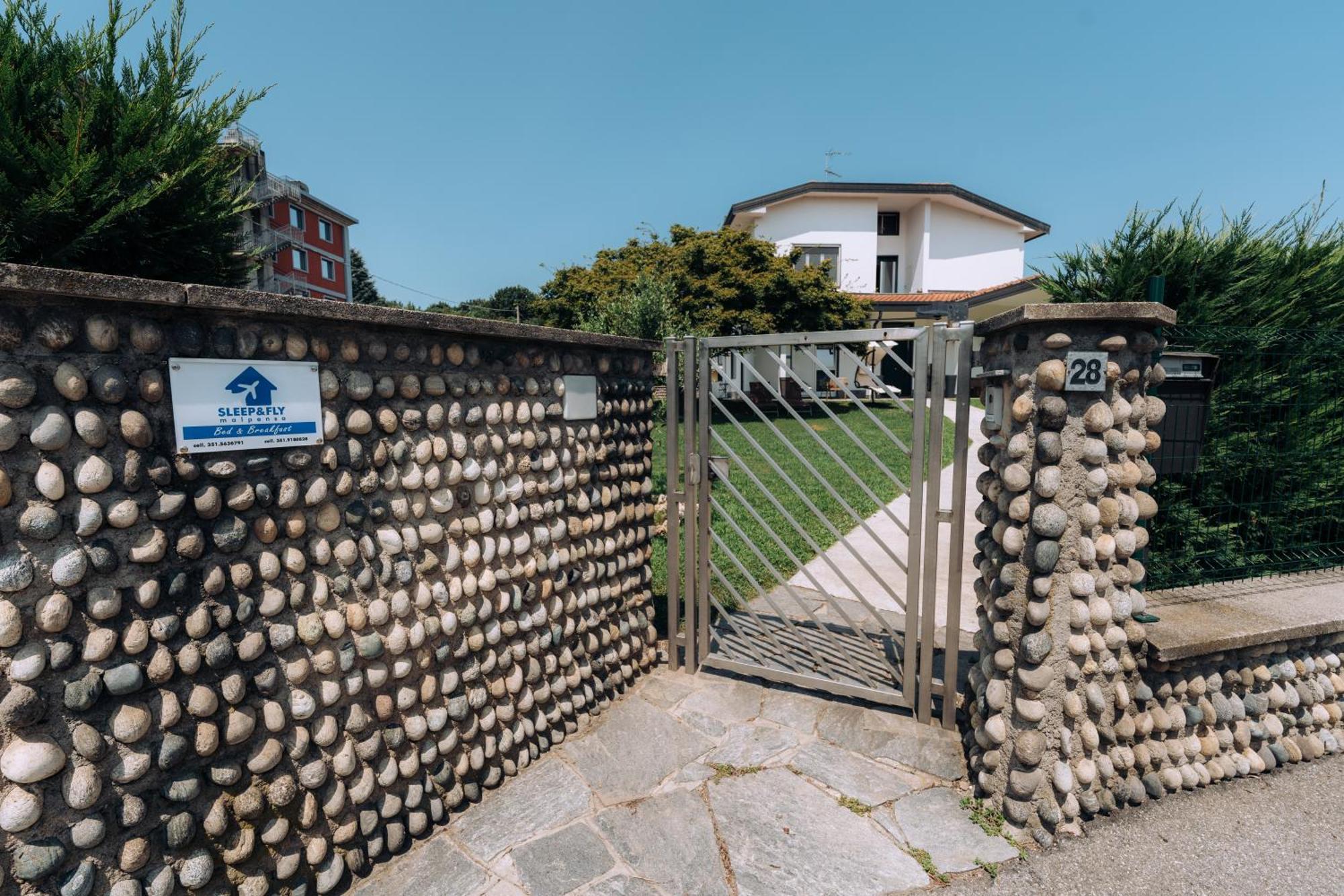 Sleep & Fly Malpensa Bed & Breakfast Case Nuove  Exterior foto